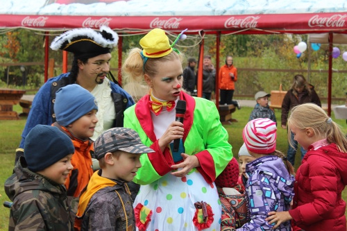 Клоуны на празднике детства в Спас-Каменке